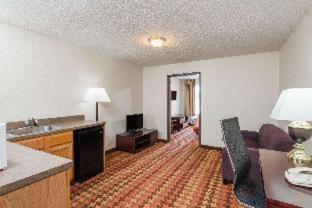 Super 8 By Wyndham Cloverdale In חדר תמונה